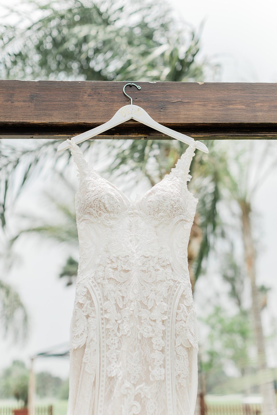 Vintage Lace Wedding Gown at Texas Wedding, Anna Kay Photography, Wedding Photography
