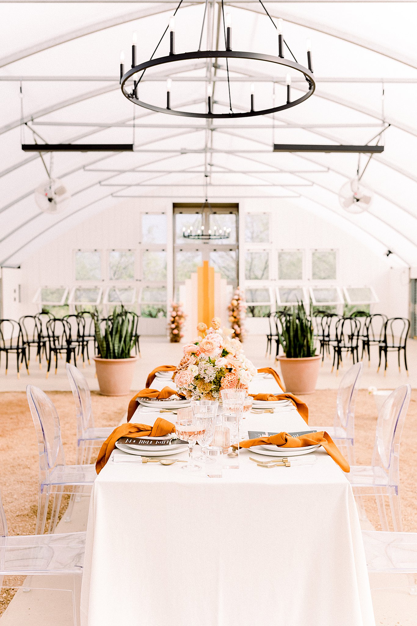 Elegant Camino Real Ranch Reception Table by Anna Kay Photography, Austin Wedding Photographer